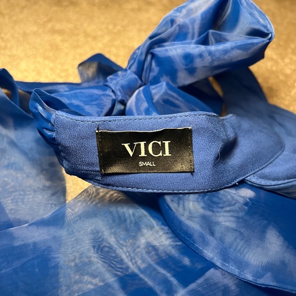 Wondrous Backless Halter Bodysuit - Picture 3 of 4